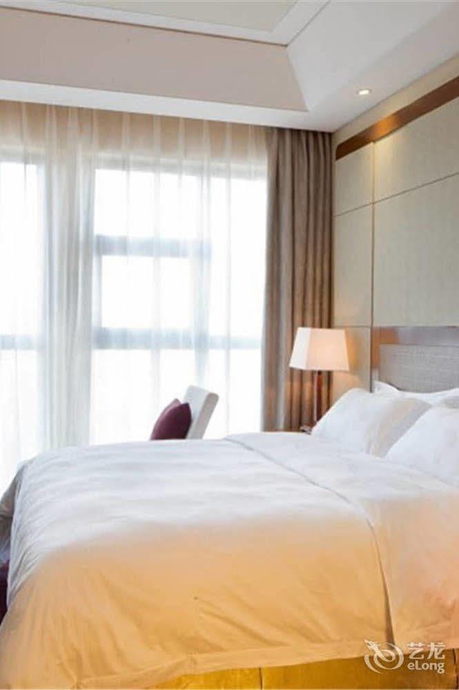 Bavaria City Hotel Beihai Eksteriør bilde