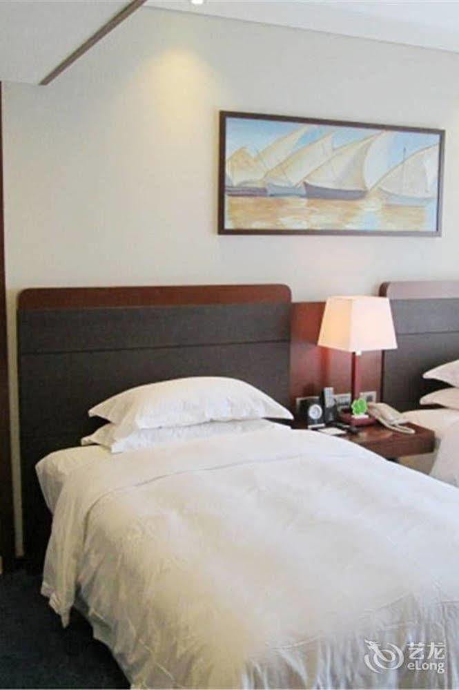 Bavaria City Hotel Beihai Eksteriør bilde