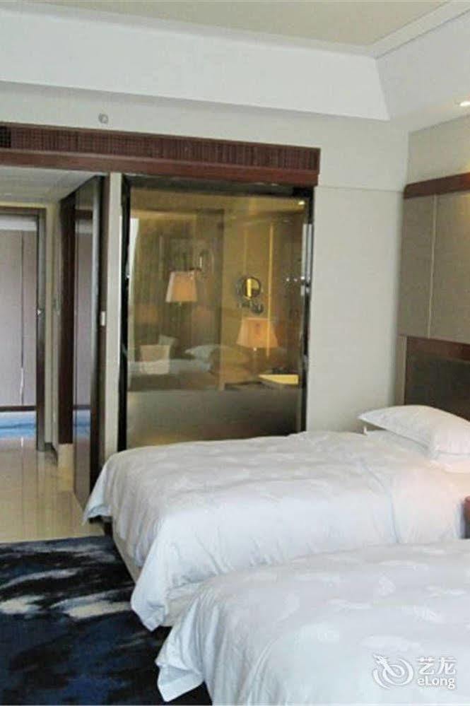 Bavaria City Hotel Beihai Eksteriør bilde